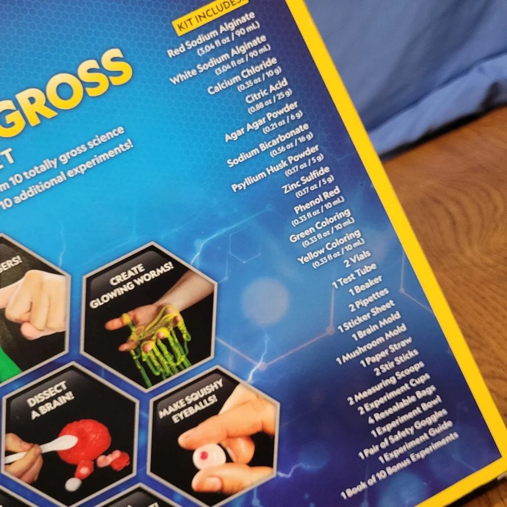 NEW National Geographic STEM Completely Gross Chemistry Set